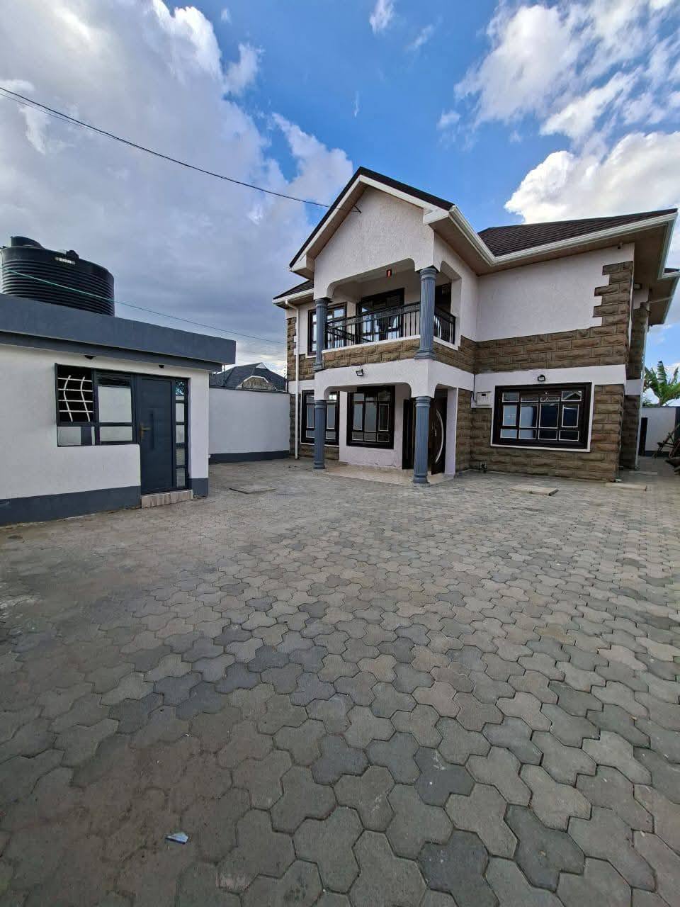 4 Bedroom Maisonette All Ensuite + DSQ for Rent in Kitengela