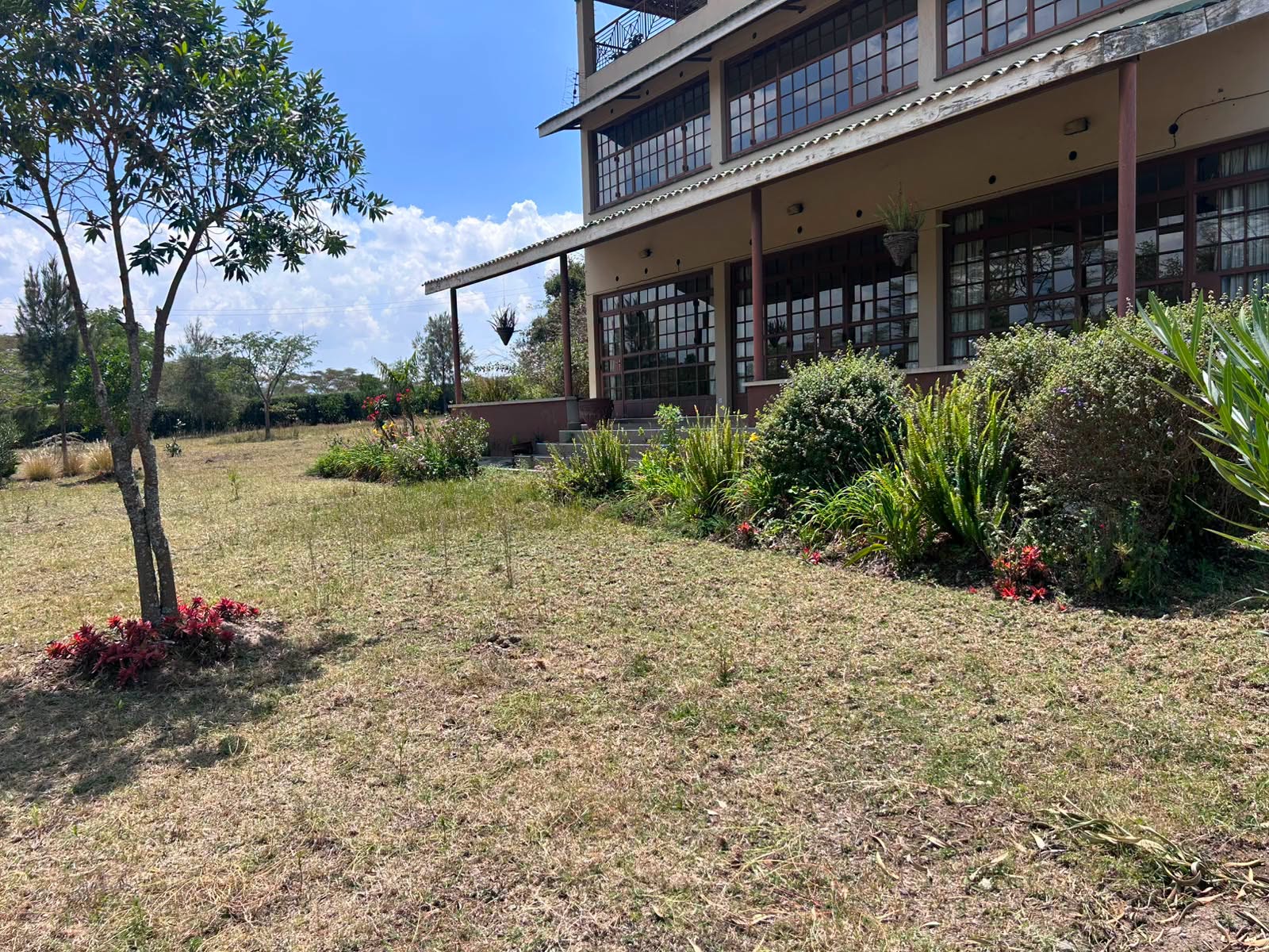 4-Bedroom maisonette + DSQ on 1 Acre ffor sale in naivasha , kijani estate Image