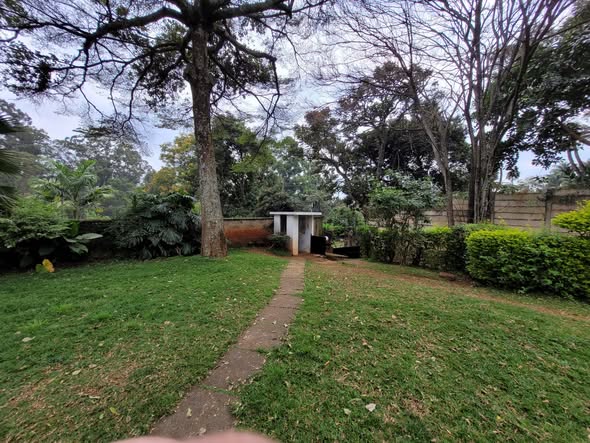 4 bedroom maisonette for long term lease in Hill View Estate