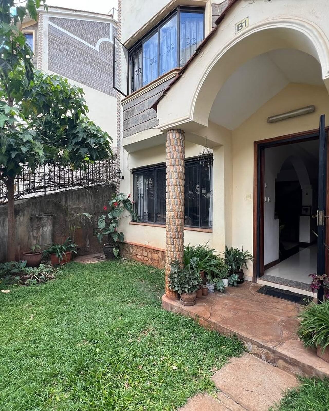 4 BEDROOM MAISONETTE FOR RENT IN BROOKSIDE, GRIVELLIA GROVE