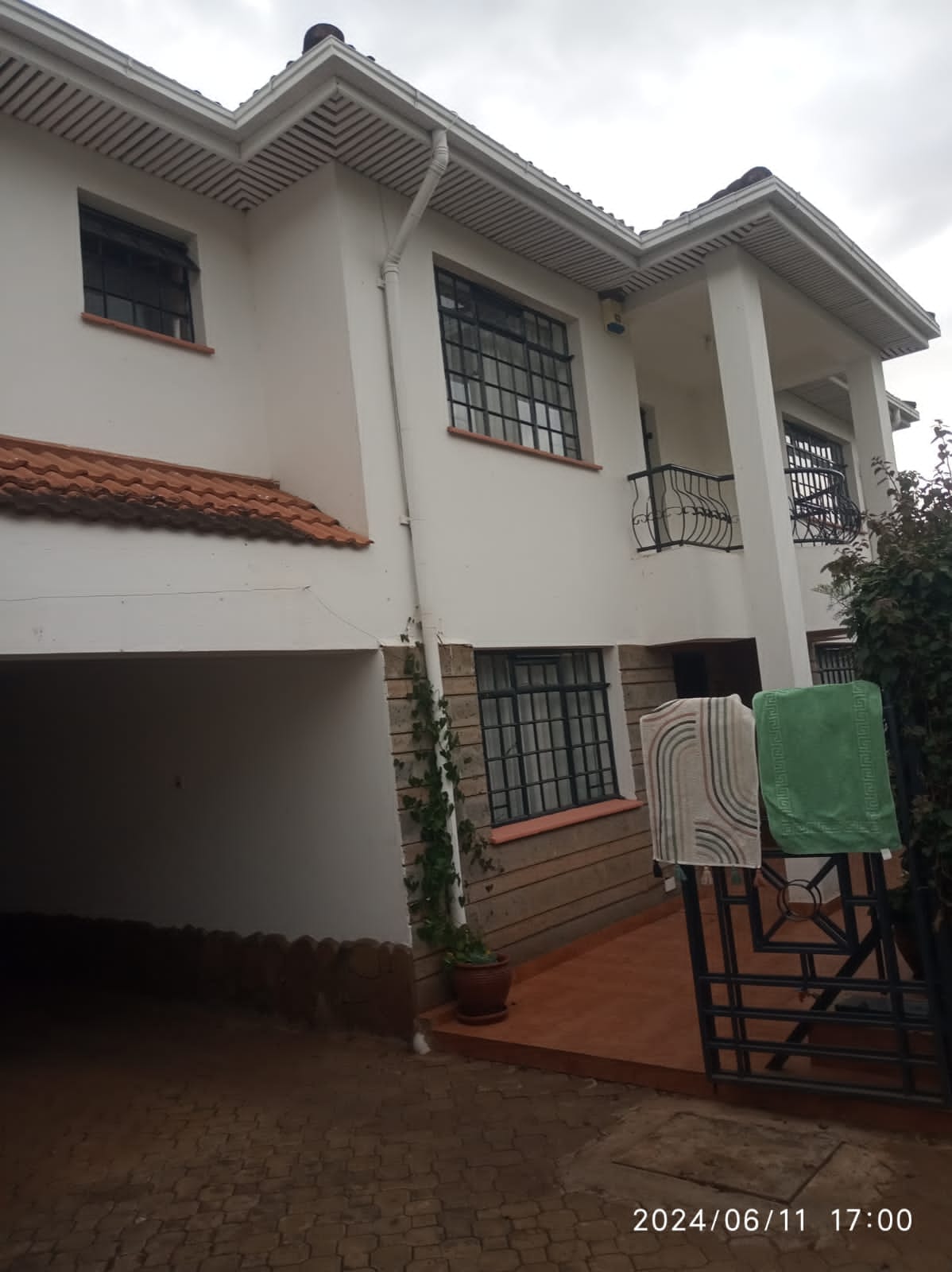 4 bedroom maisonette for rent in lavington