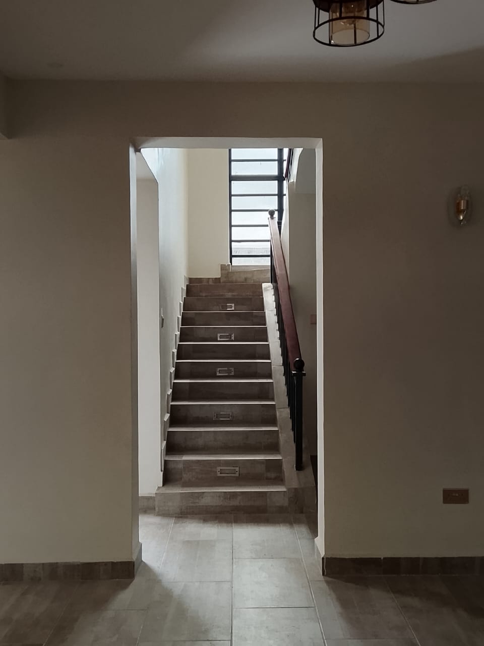 4 bedroom maisonette for sale at utawala airways
