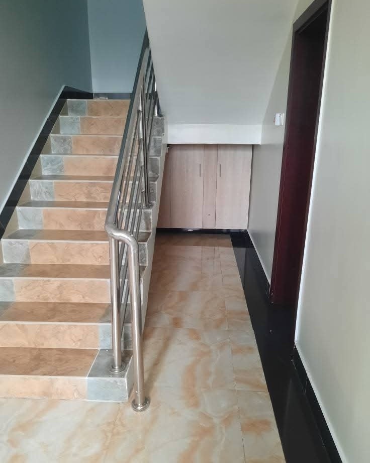 4 BEDROOM MAISONETTE FOR SALE IN ATHI RIVER. Image
