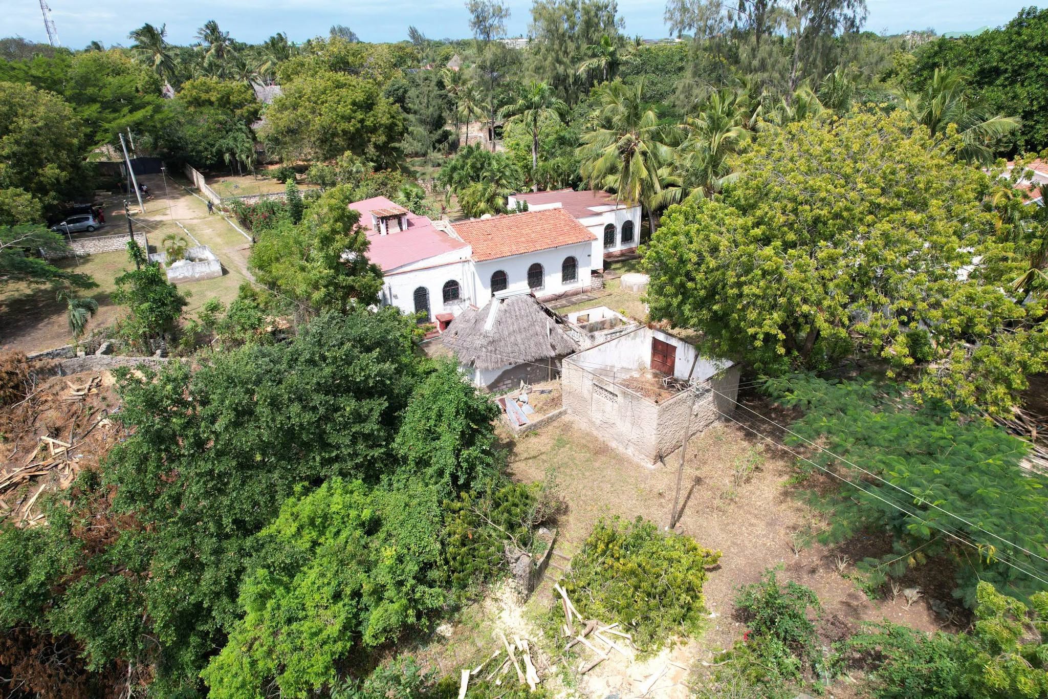 4 bedroom maisonette for sale in diani beach Image