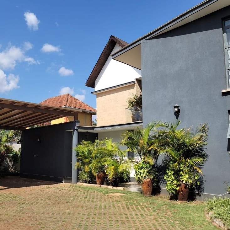 4 Bedroom Maisonette For Sale in Garden Estate