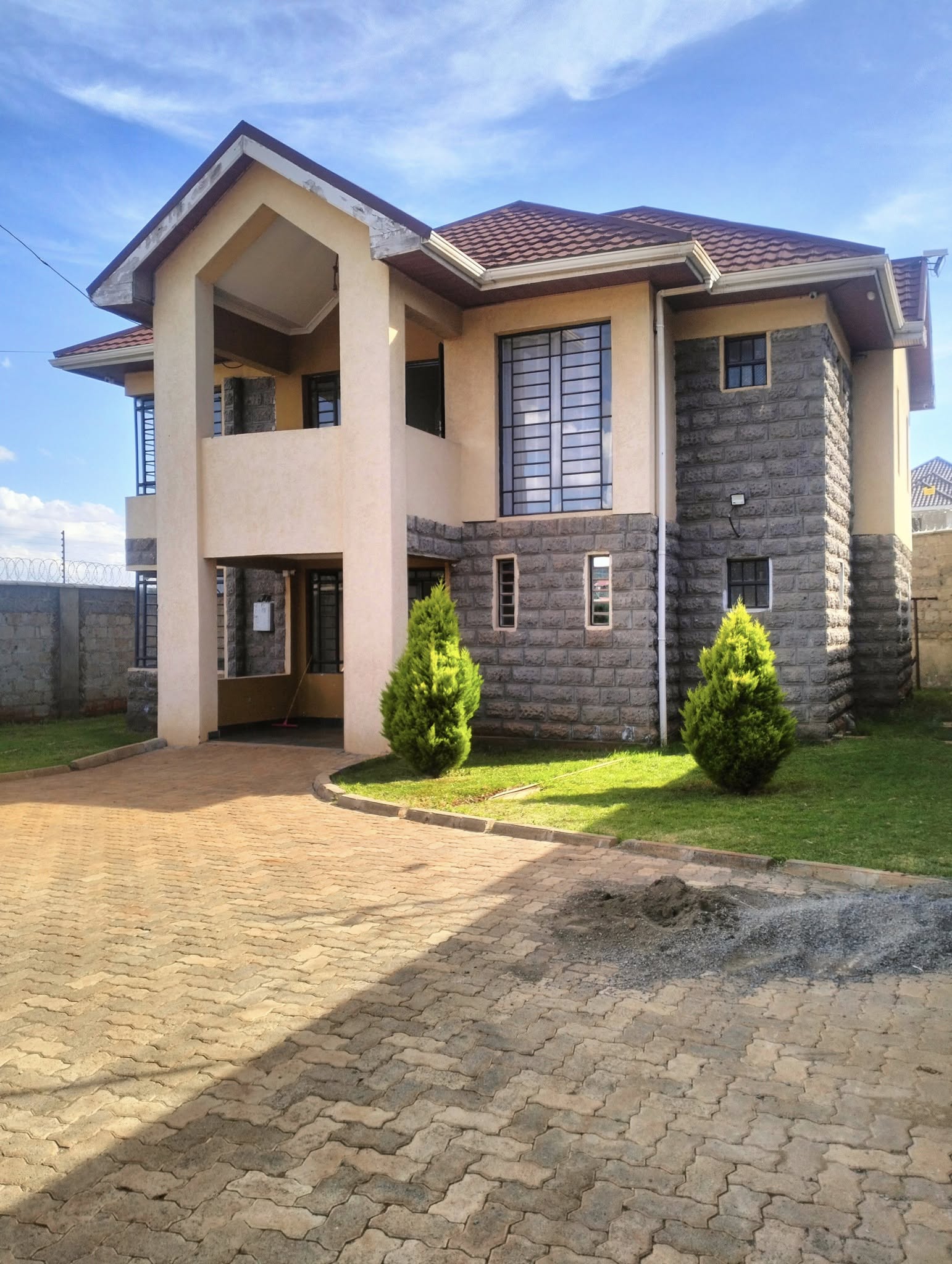 4 bedroom maisonette for sale in Kikuyu, Ondiri Road