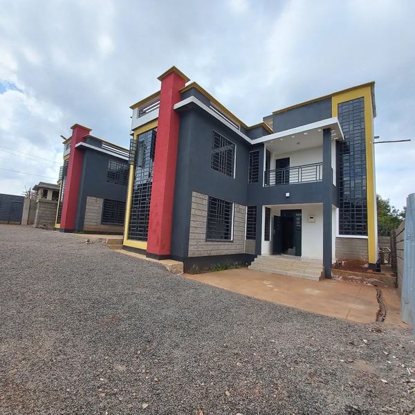 4 bedroom maisonette for sale in Kikuyu.