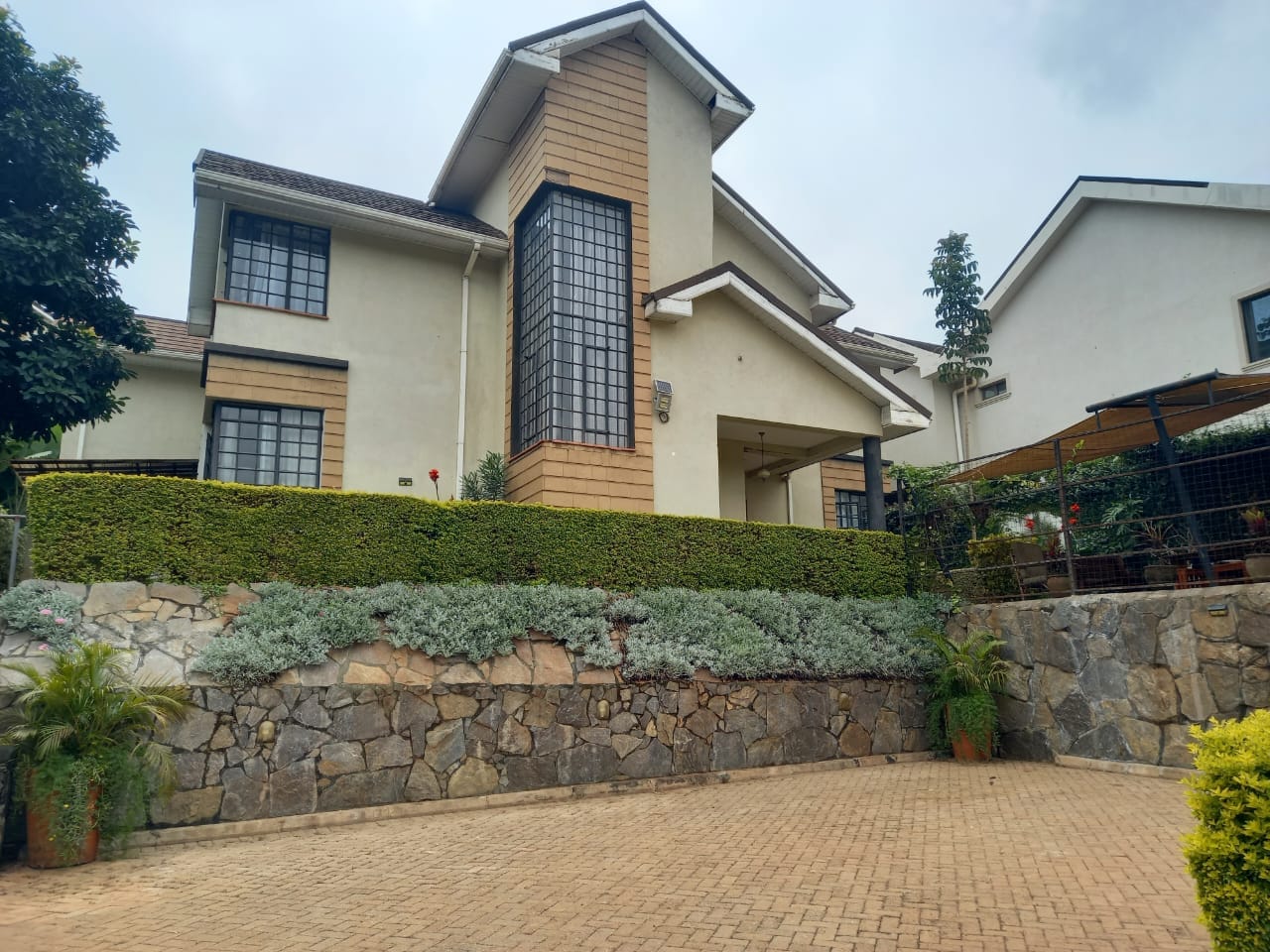 4 bedroom maisonette for sale in Kitisuru