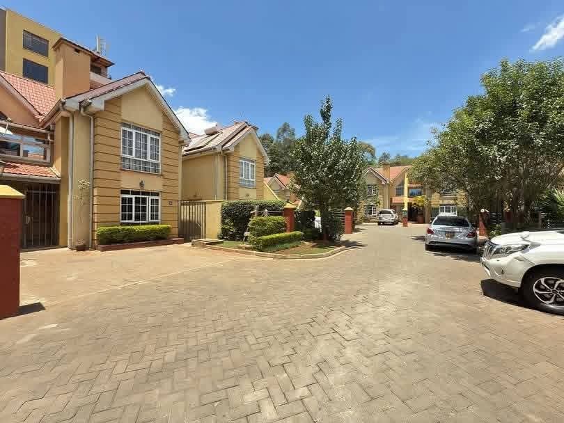 4 bedroom maisonette for sale in Langata