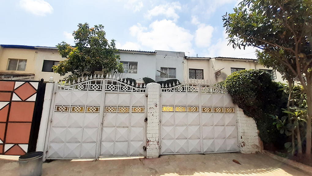 4 Bedroom Maisonette for Sale in Langata, Dam Estate Image