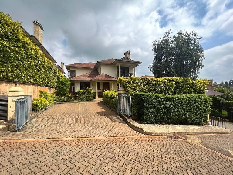 4 bedroom Maisonette For Sale in Loresho