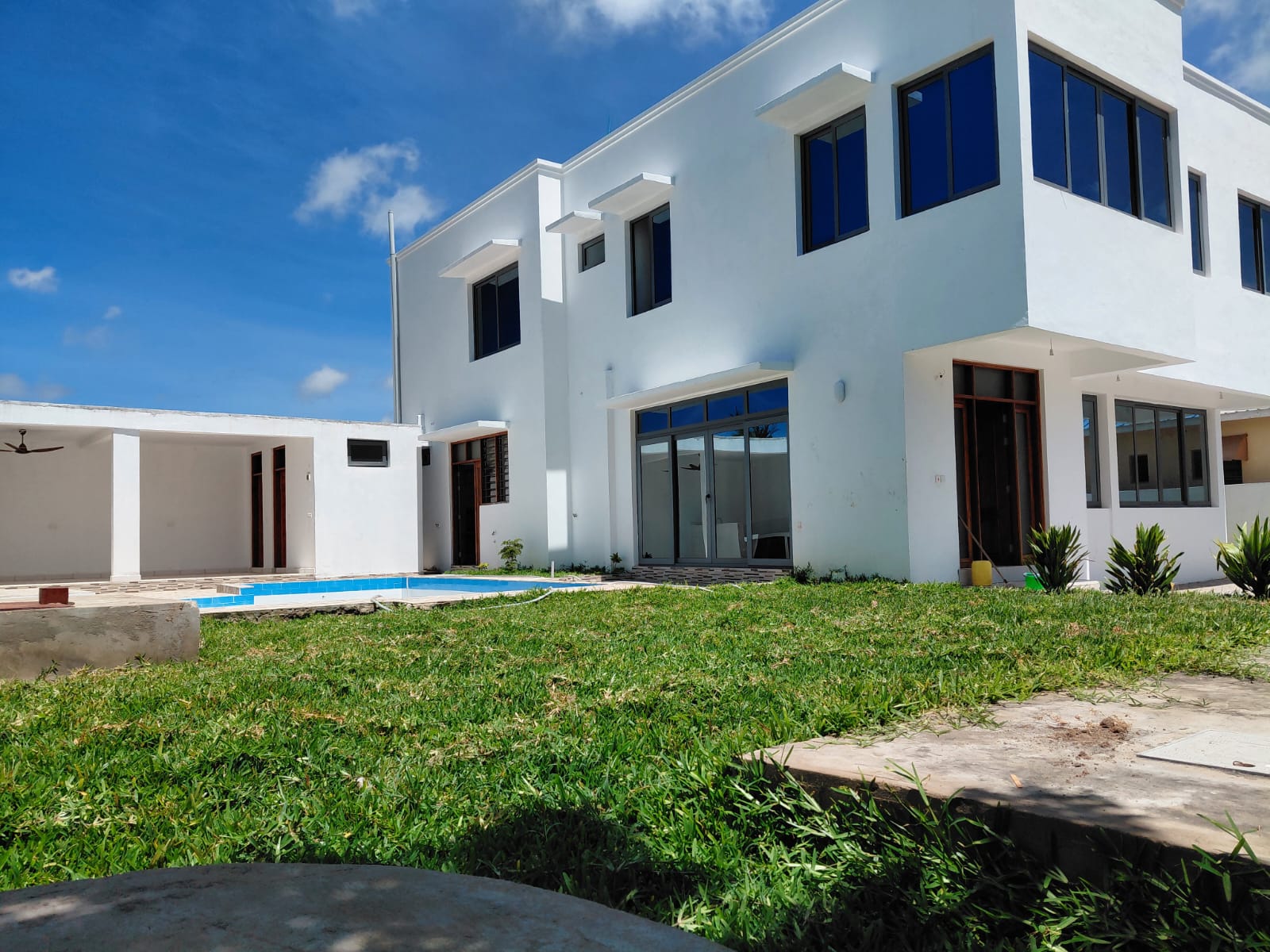 4 bedroom maisonette for sale in Malindi Image