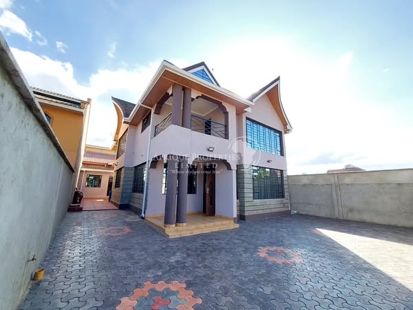 4 Bedroom Maisonette For Sale in Membey Park Estate Image