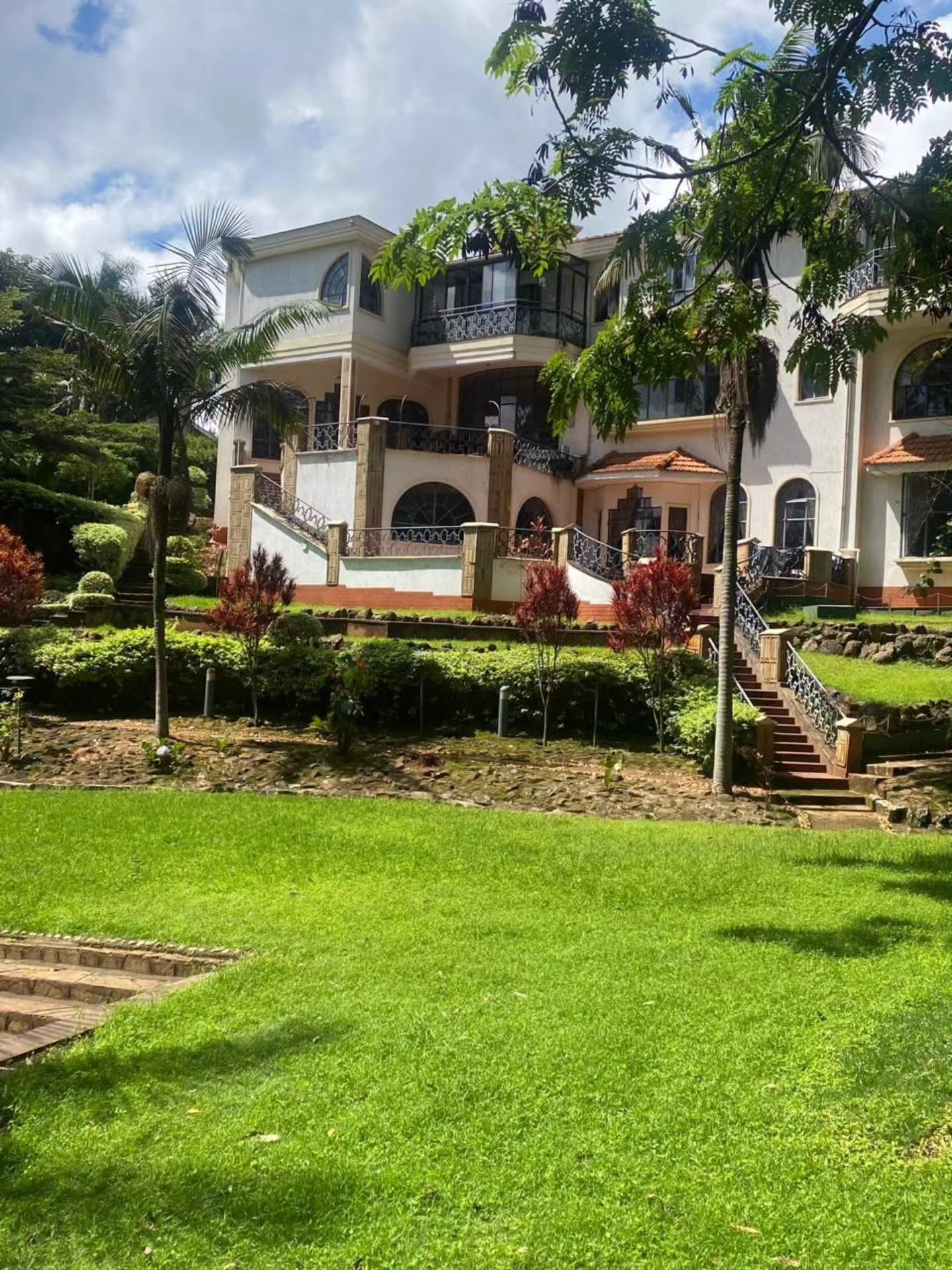 4 bedroom maisonette for sale in Nyari Estate
