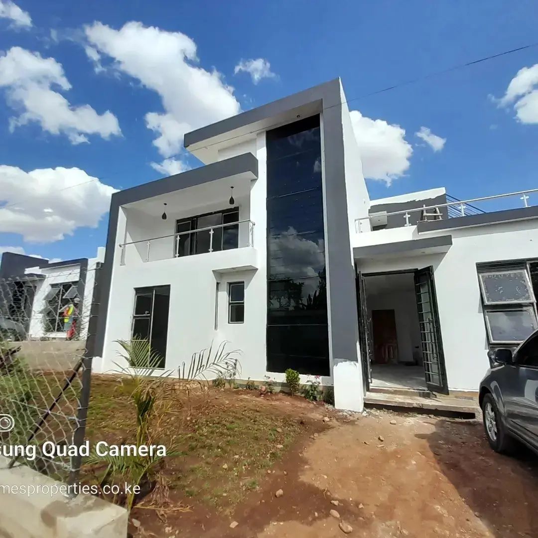 4 bedroom maisonette for sale in  Ruiru.