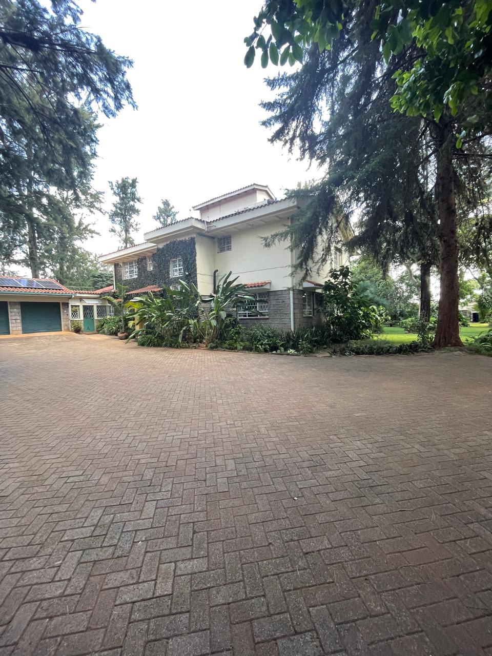 4 bedroom maisonette for sale in Runda