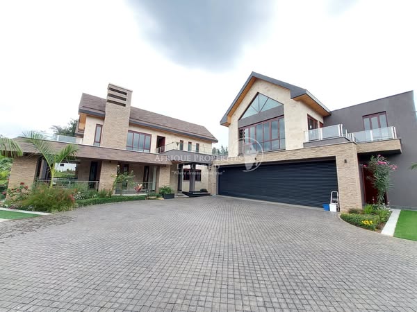 4 Bedroom Maisonette For Sale in Runda