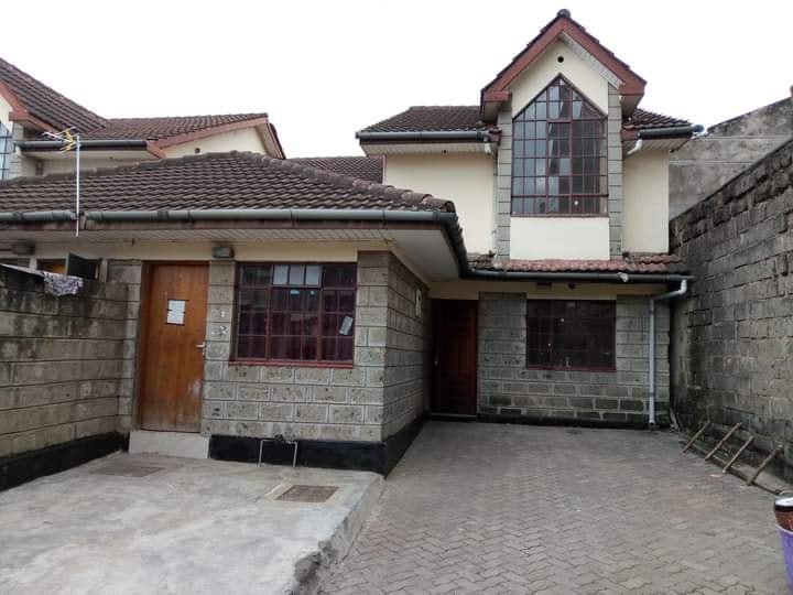 4 Bedroom Maisonette For Sale in South B