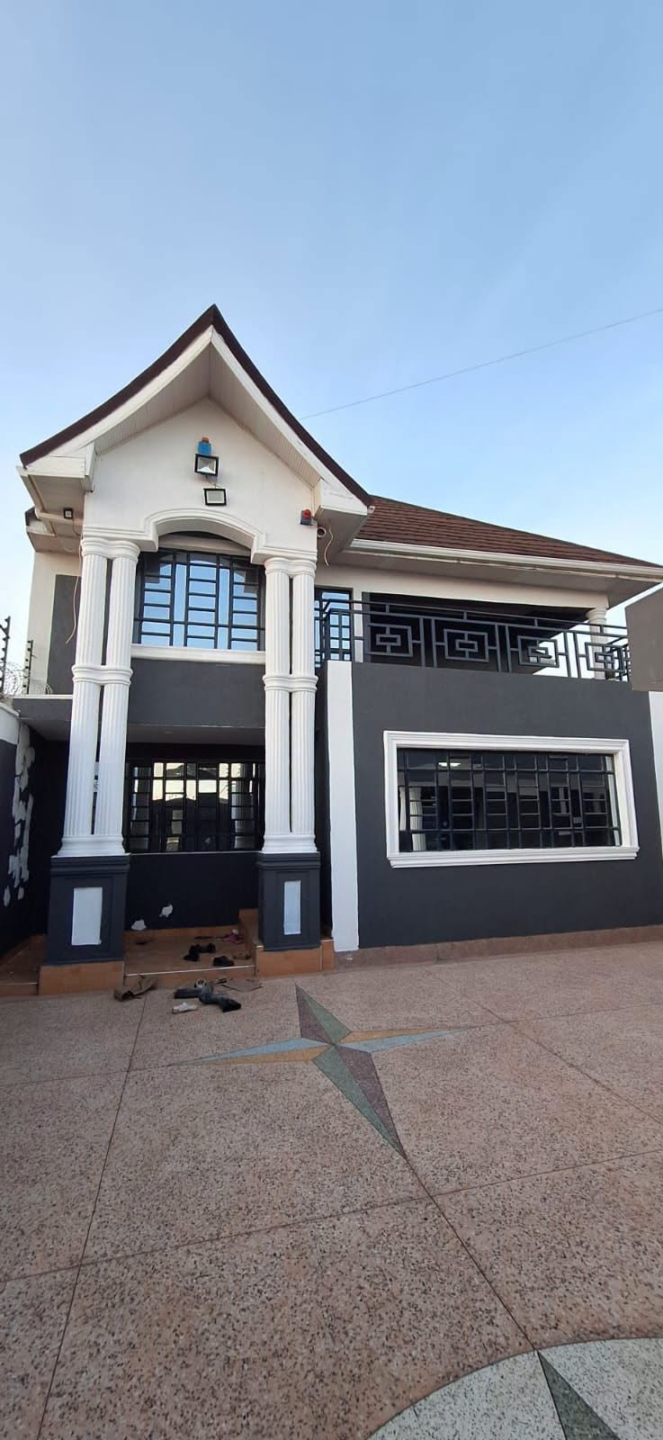 4 BEDROOM MAISONETTE FOR SALE LOCATED AT UTAWALA AIRWAYS Image