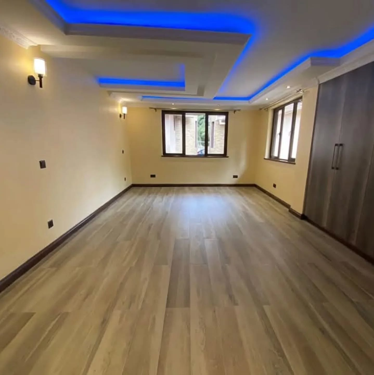 4 Bedroom Maisonette For Sale or Rent in Lavington Image