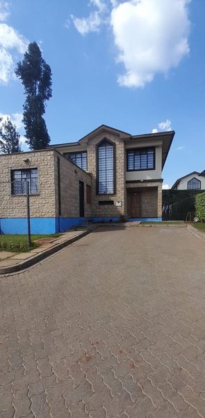 4 Bedroom Maisonette on Sale Along Kiambu Road