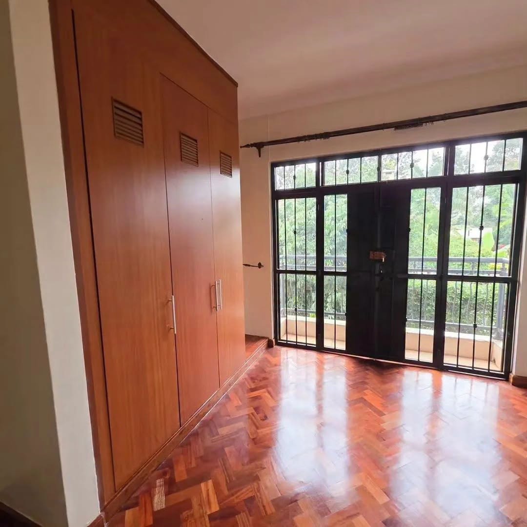 4 Bedroom Maisonette plus Dsq For Rent in New Runda,Off Kiambu Rd Image