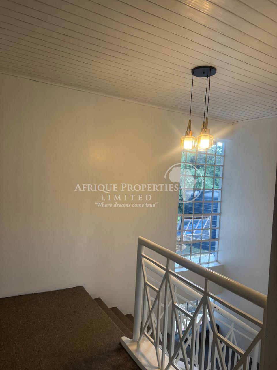4 bedroom maisonette plus DSQ for rent in Thome Image