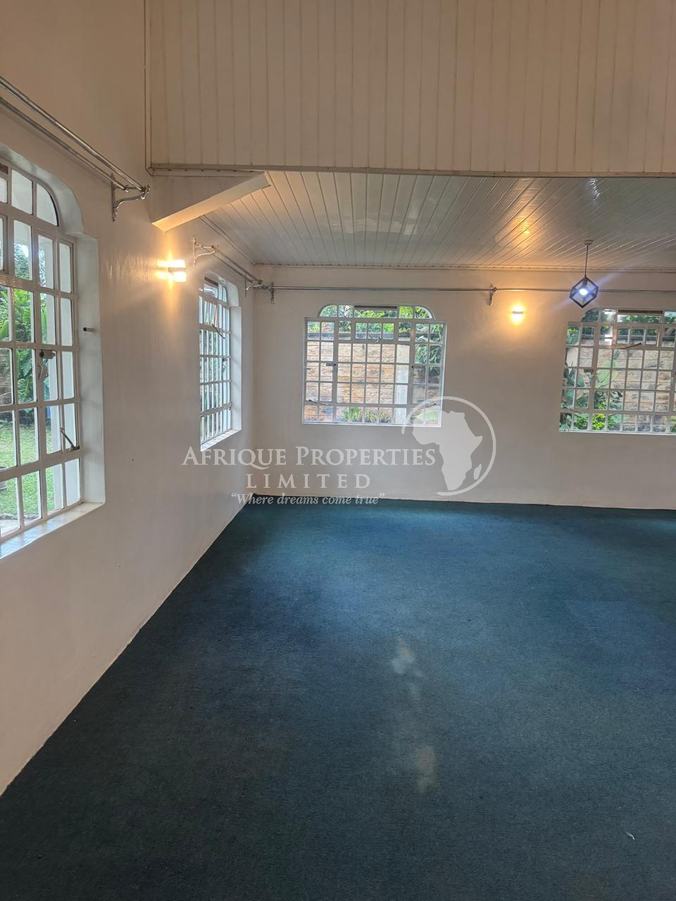 4 bedroom maisonette plus DSQ for rent in Thome Image