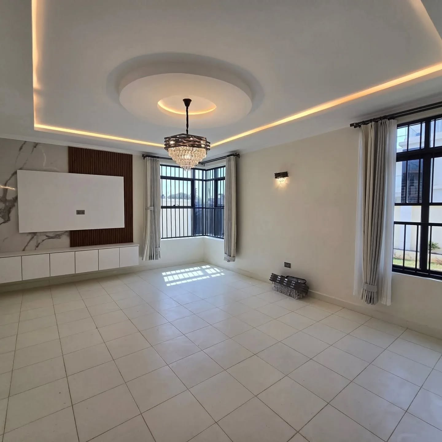 4 Bedroom Maisonette Plus DSQ For Sale in Kamakis, Ruiru Image