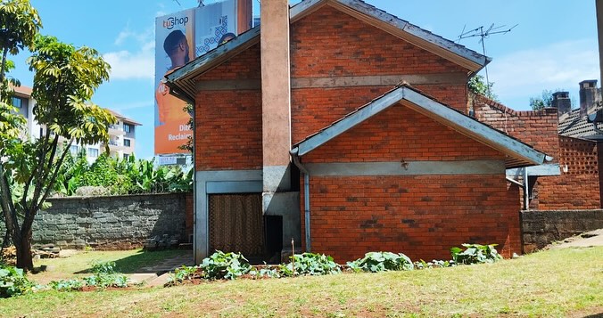 4 Bedroom Maisonette Plus Dsq For Sale in Kileleshwa Image