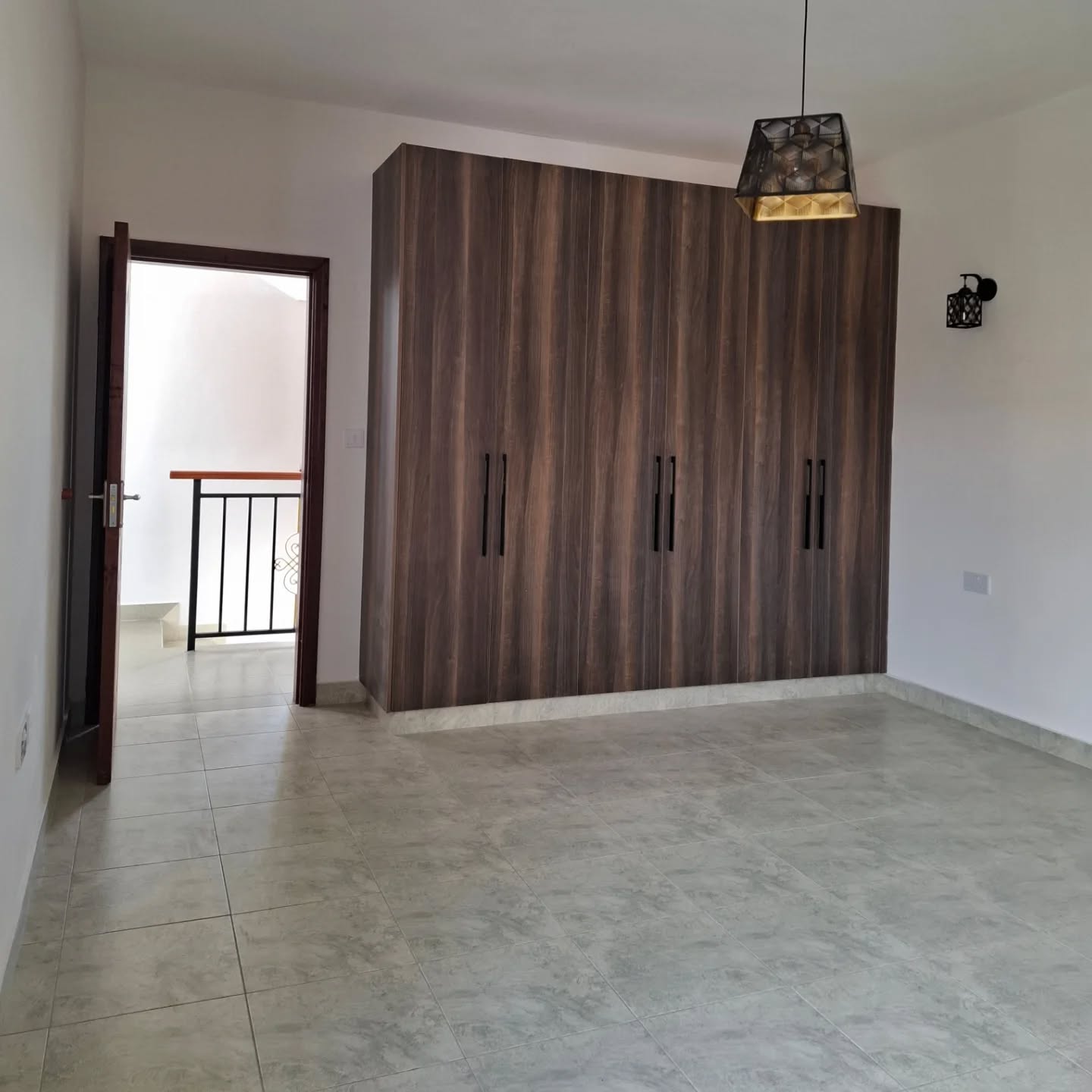4 bedroom maisonette plus dsq for sale Off Mombasa Road Image