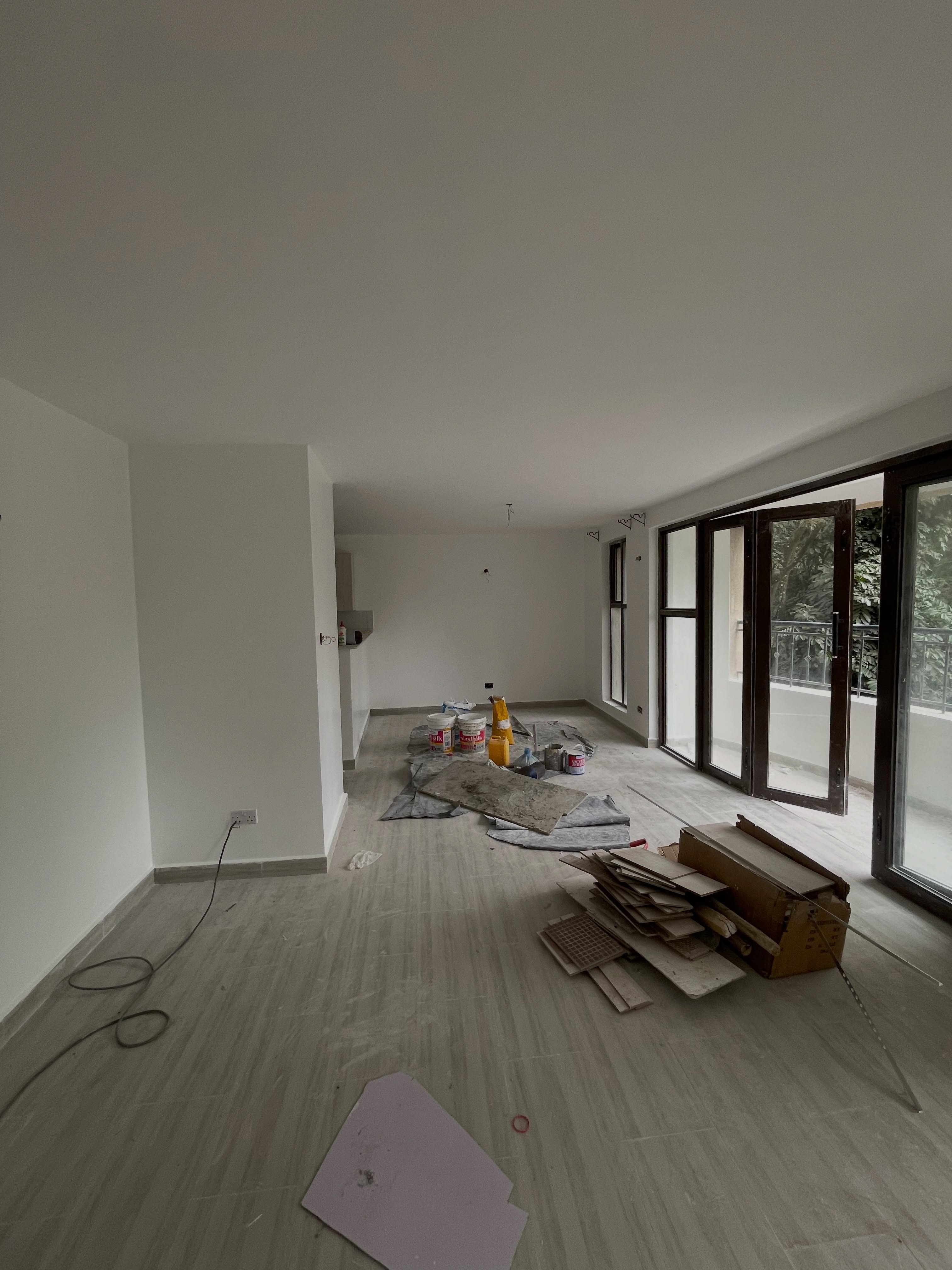 4 bedroom maisonette plus dsq to let in Riverside