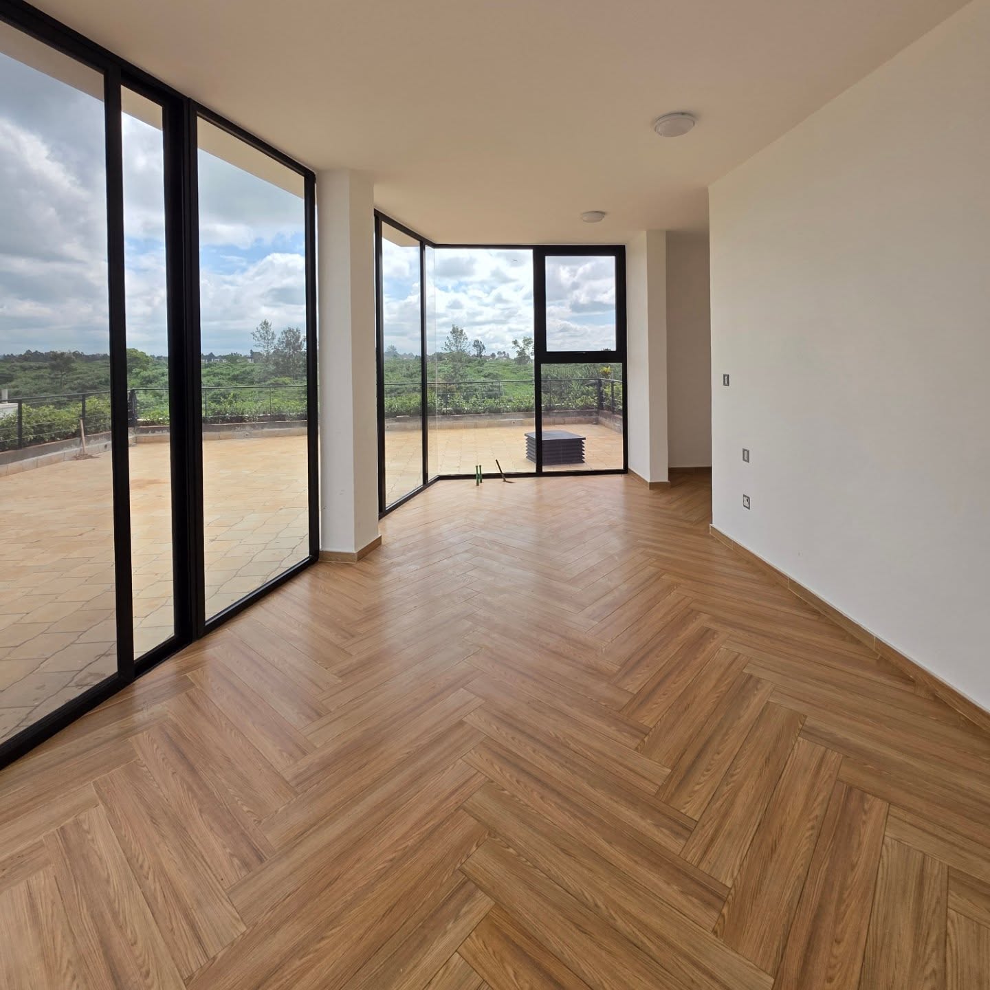 4 bedroom maisonette plus SQ for sale in Runda, kiambu road Image
