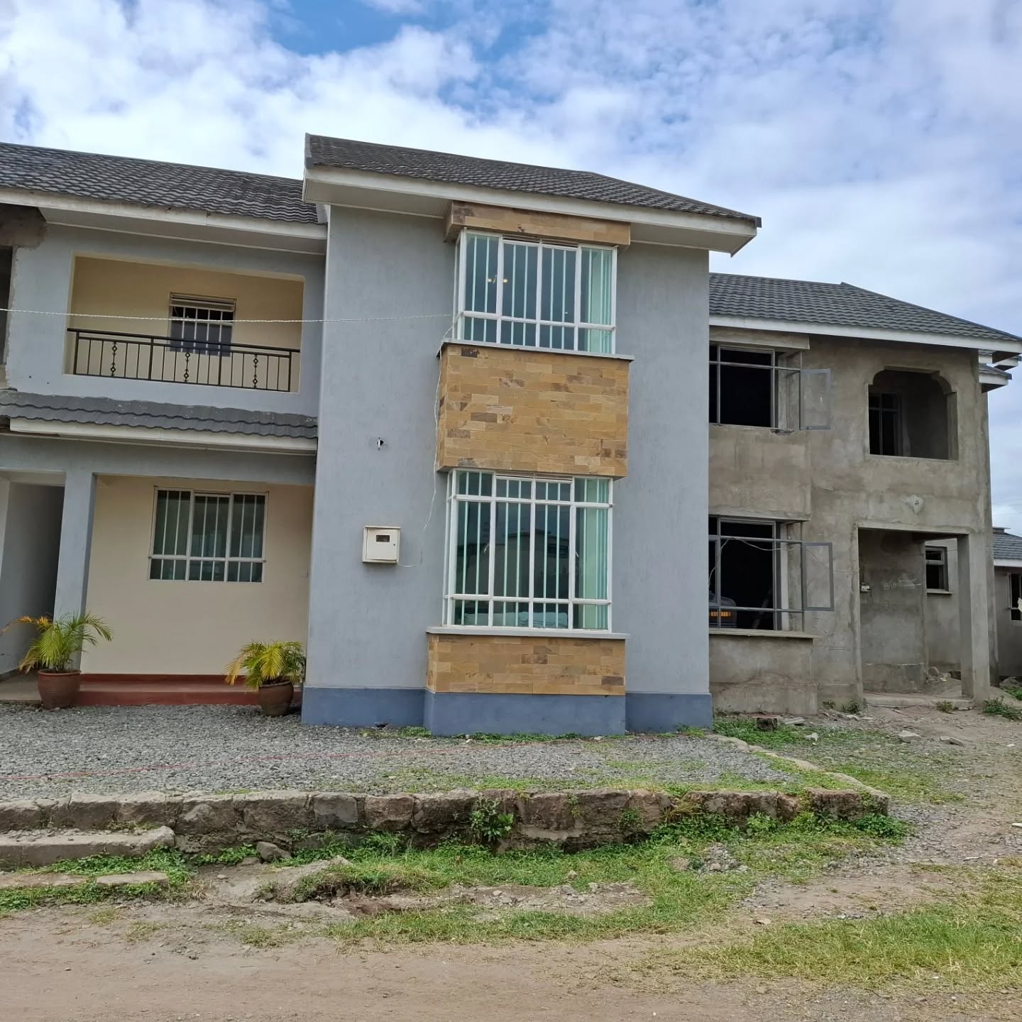 4 Bedroom Maisonette Plus SQ For Sale in South C