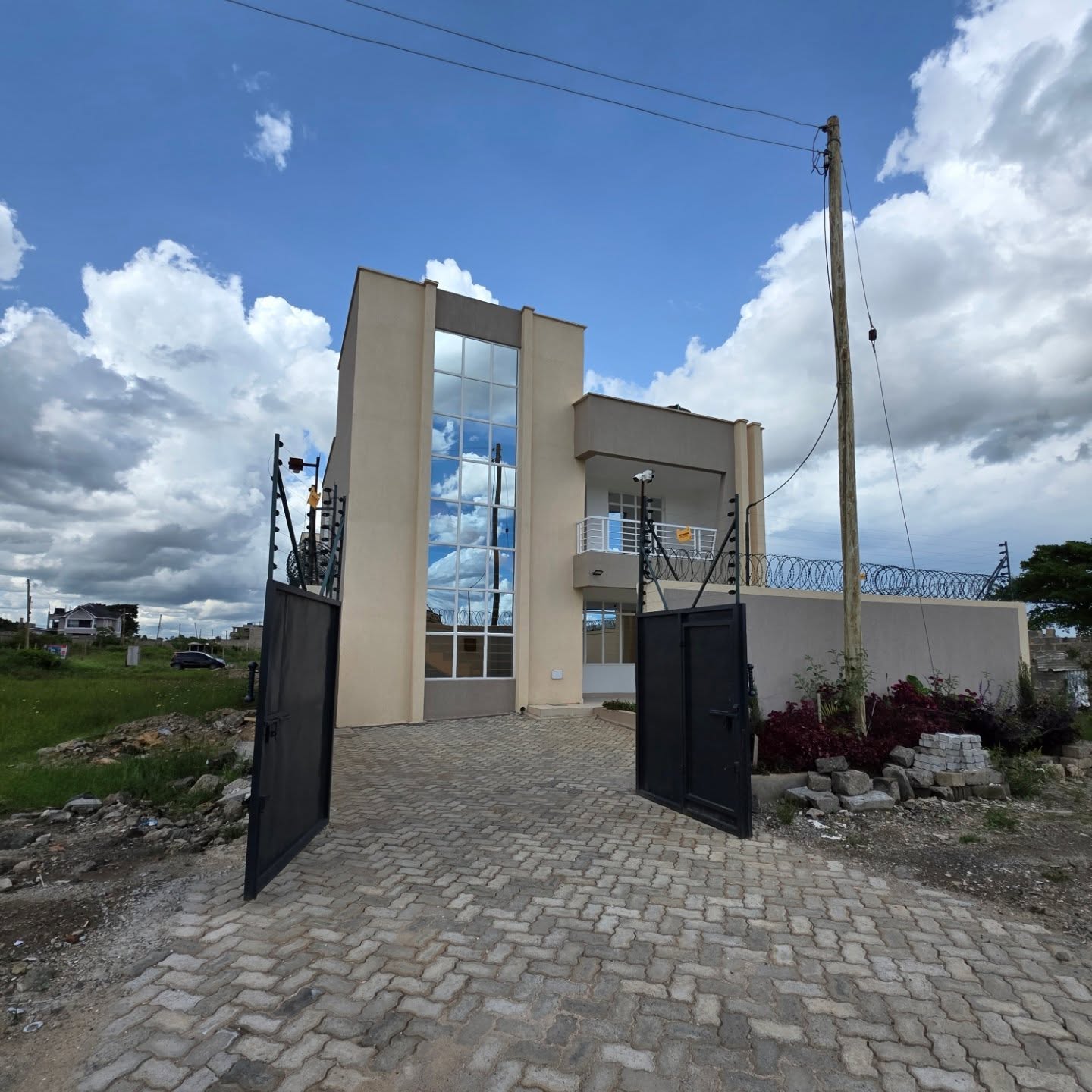 4 bedroom maisonette plus sq for sale in Thika, Mang'u