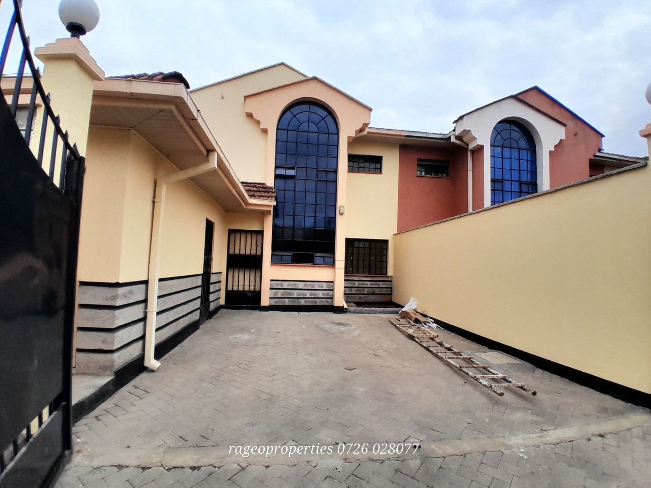 4 bedroom maisonette plus sq to let in Langata
