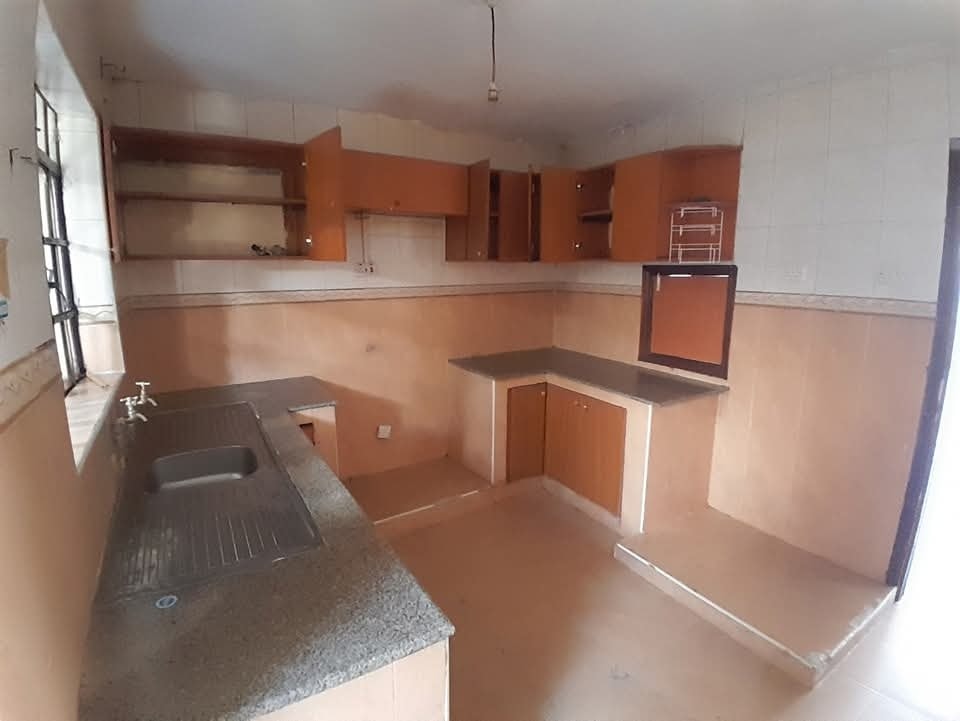 4 bedroom maisonette plus sq to let in South C Image