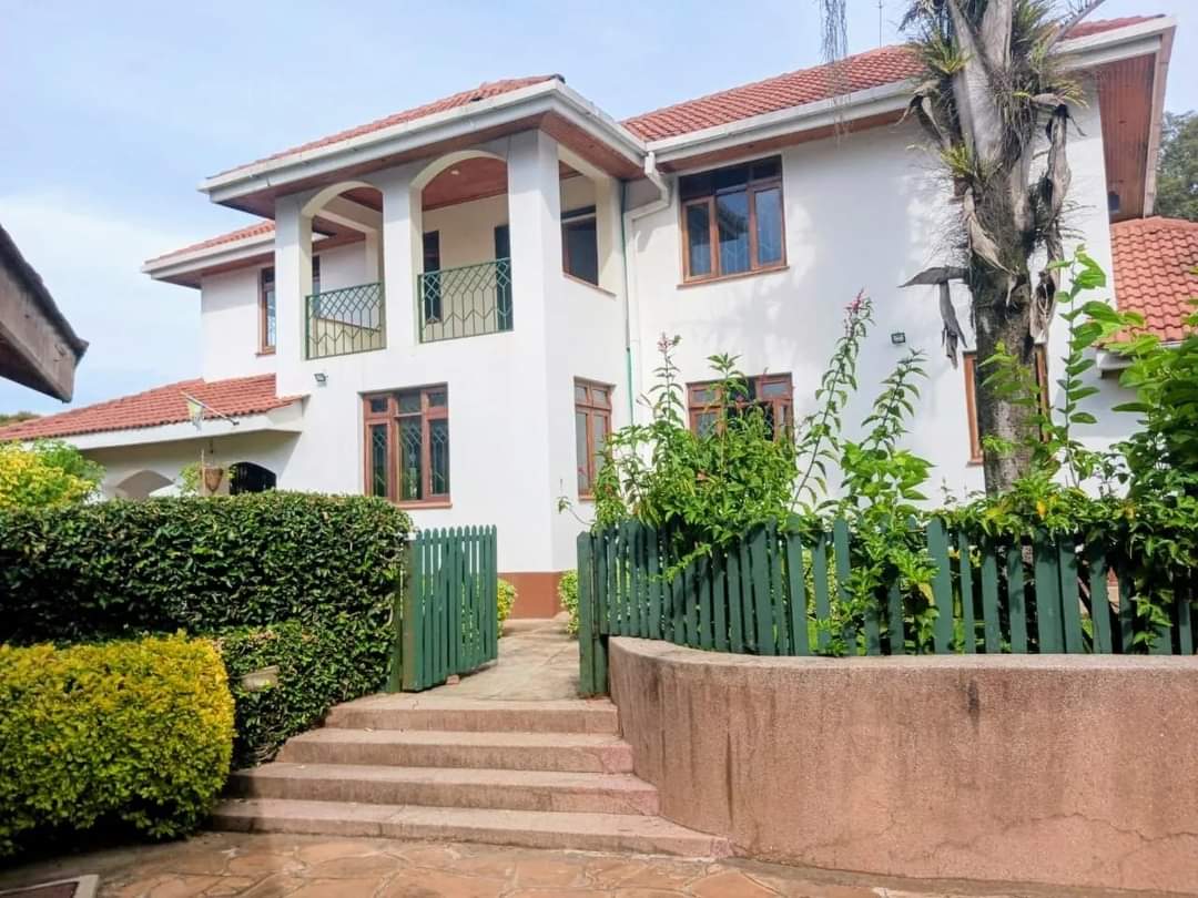 4 Bedroom Maisonette To Let in Lavington