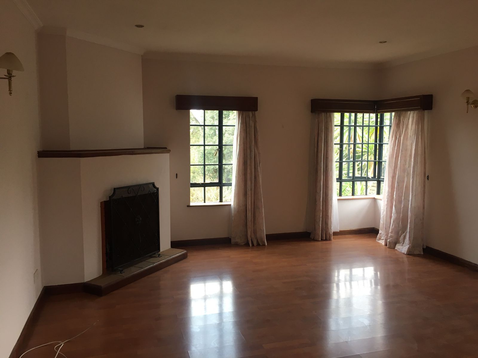 4 bedroom maisonette to let in Old Runda Image