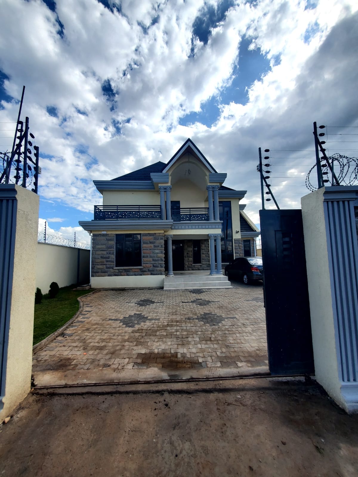 4 bedroom mansion for sale in Syokimau.