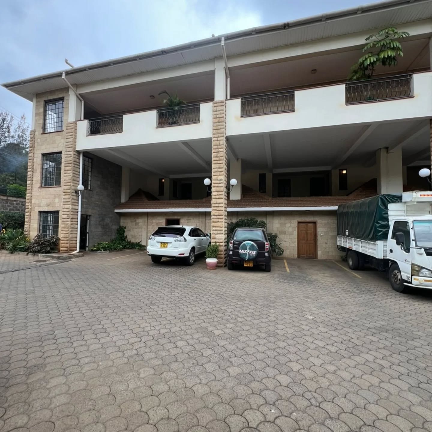 4 bedroom plus Dsq duplex to let Kilimani near junction mall