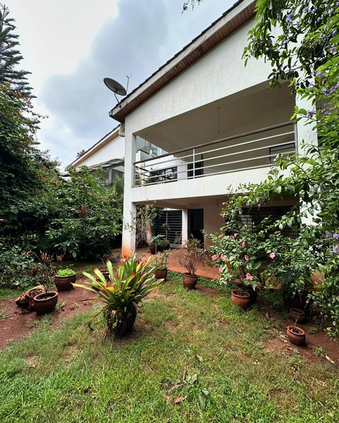 4 bedroom plus dsq townhouse to let in Lavington