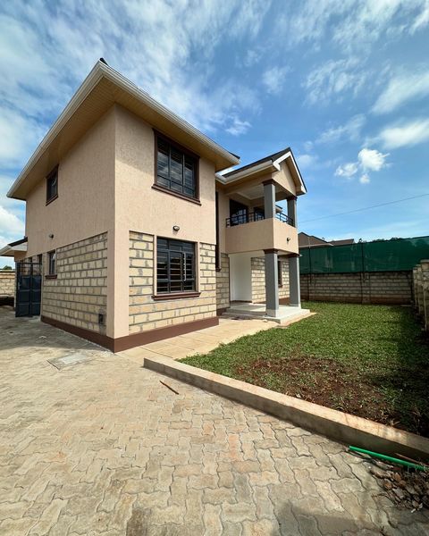 4 bedroom plus dsq townhouses for sale in Rosegate Kikuyu