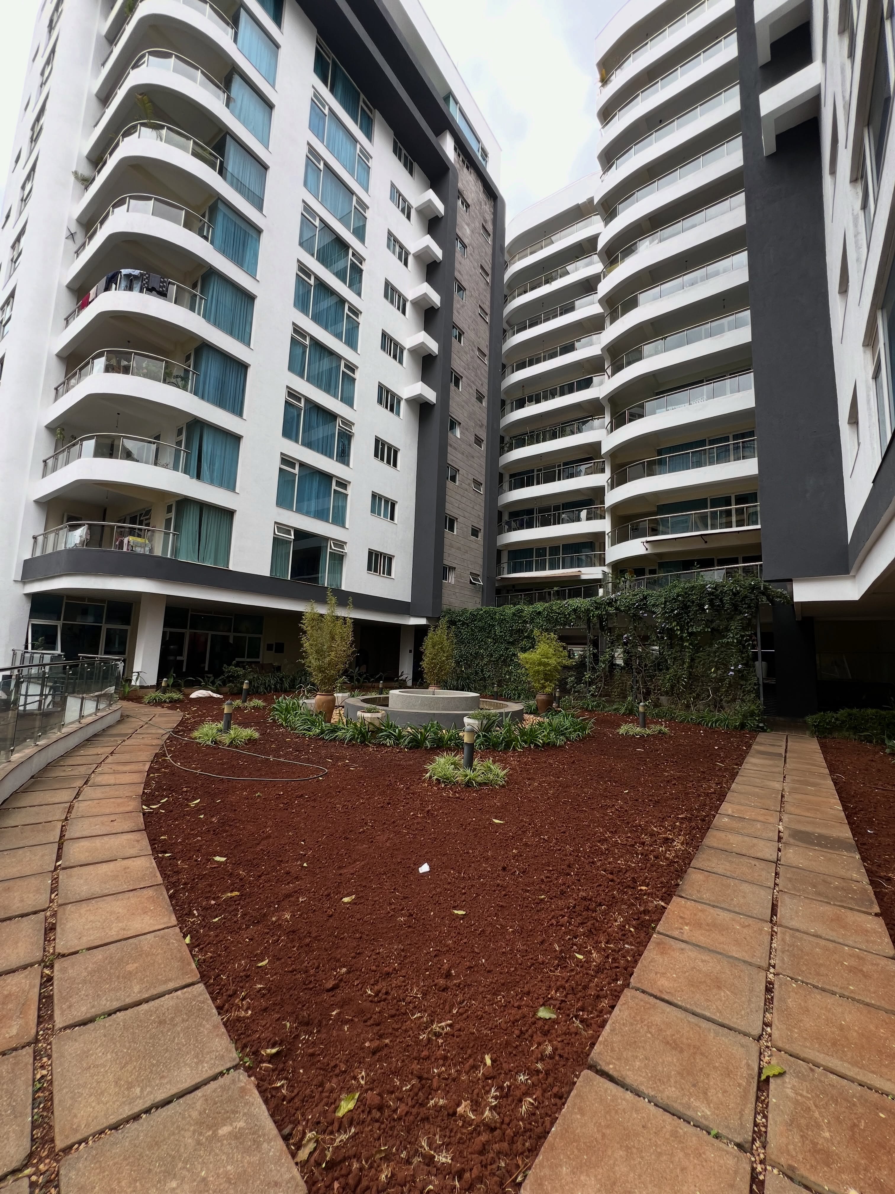 4 bedroom plus sq apartment to let located in the heart of Riverside area