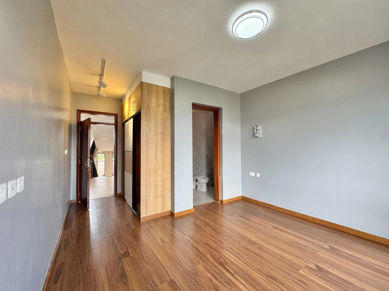 4 Bedroom Townhouse Ensuite with DSQ on Kiambu Road Image