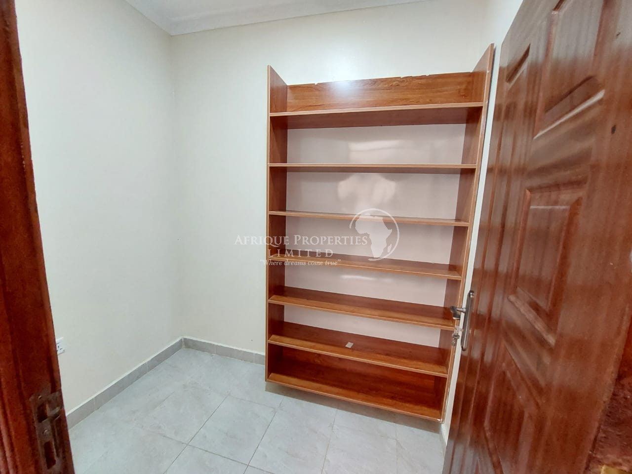 4 bedroom townhouse for rent in Safari Park Image