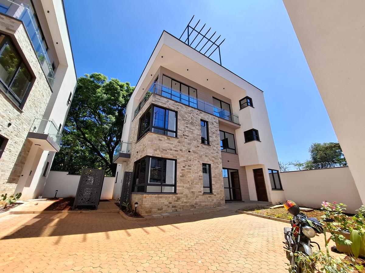 4-bedroom Townhouse for Sale along Muthangari Road