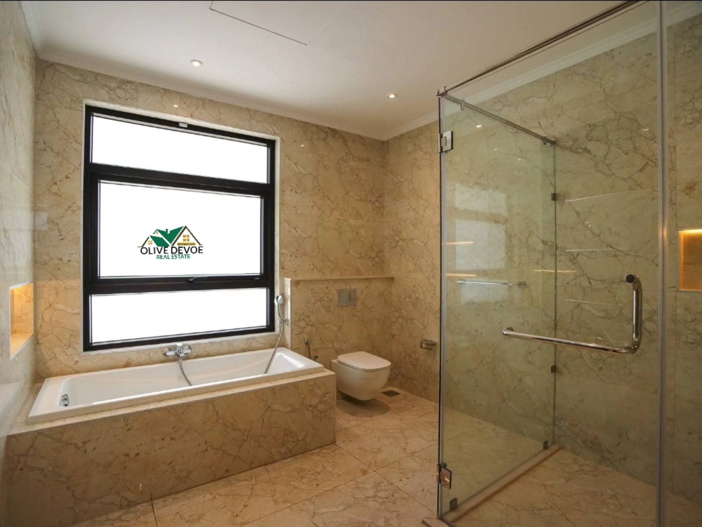 4 Bedroom Townhouse For Sale in Kitisuru Image