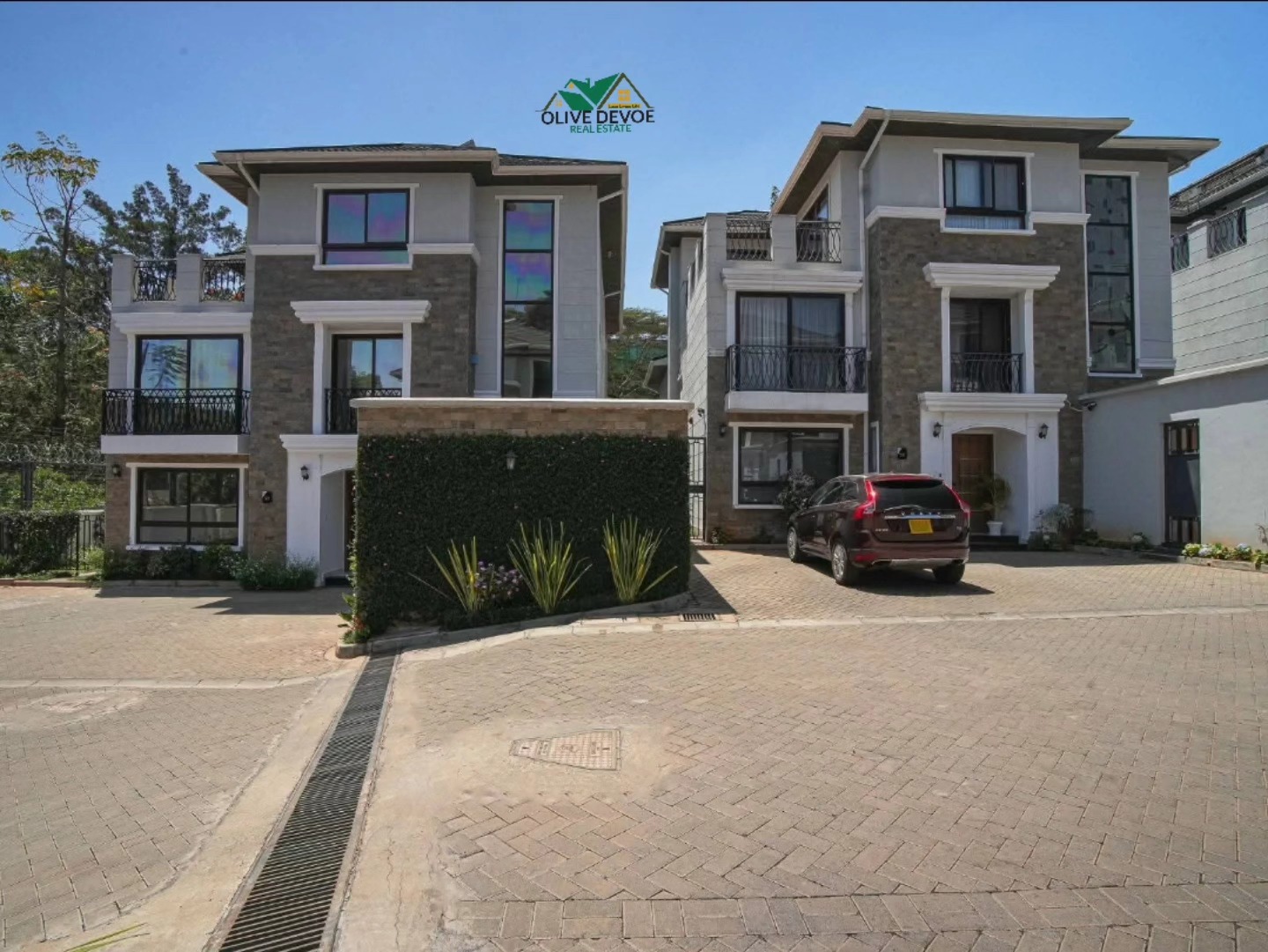 4 Bedroom Townhouse For Sale in Kitisuru Image