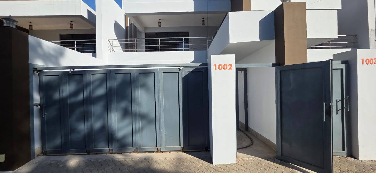 4 Bedroom Townhouse + SQ for Rent in Kitengela